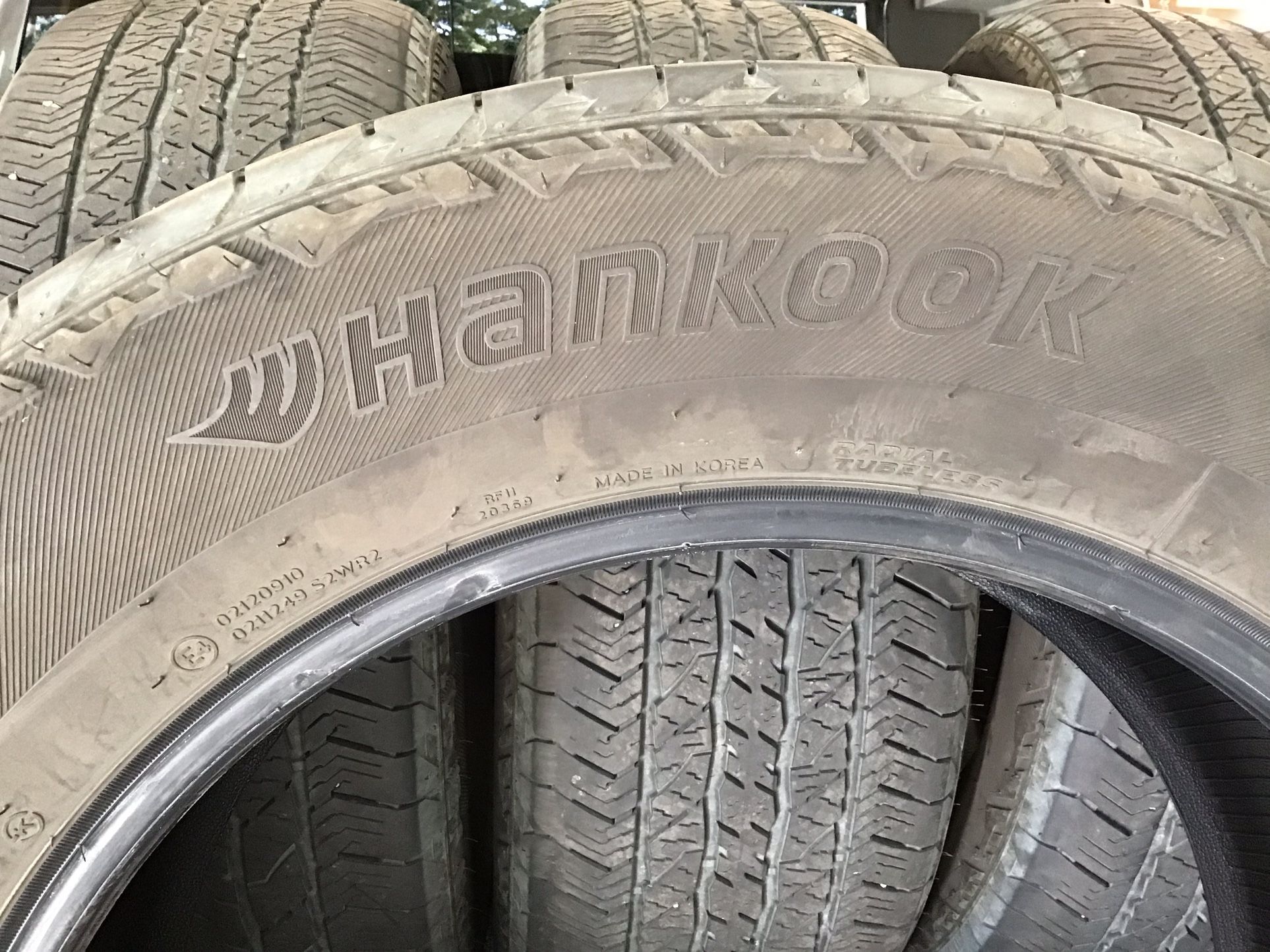 Set of 4 Hankook Dynapro AT2 275/60R20 Tires