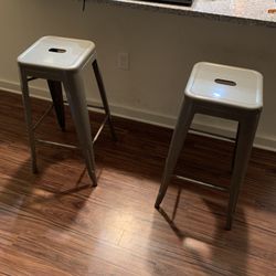 Aluminum Iron Bar Stools Holds Up To 300LBS Comfortable 