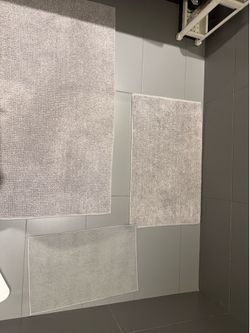 IKEA TOFTBO Bath Rug Set – 3 Pieces – Excellent Condition