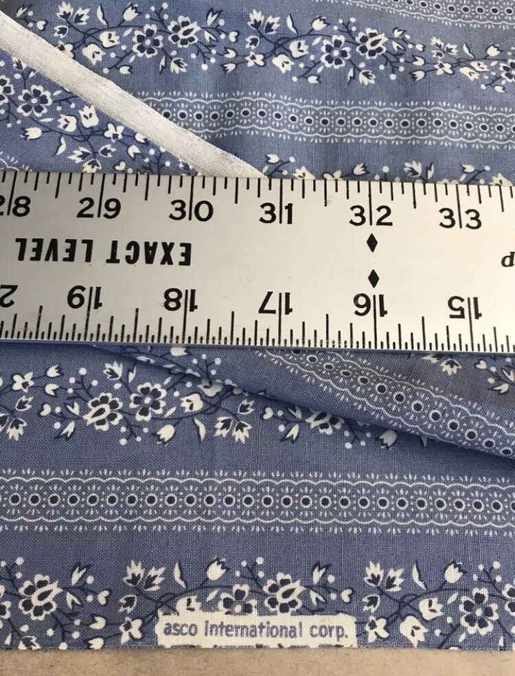 FABRIC Light/Dark Blue Floral Design