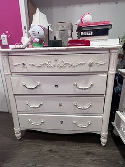 Free dresser