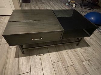 Coffee table 46”x26”H18”