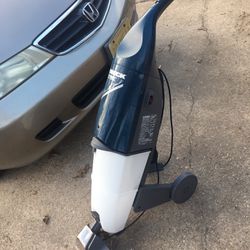 Nice Oreck carpet steam cleaner only $75 firm