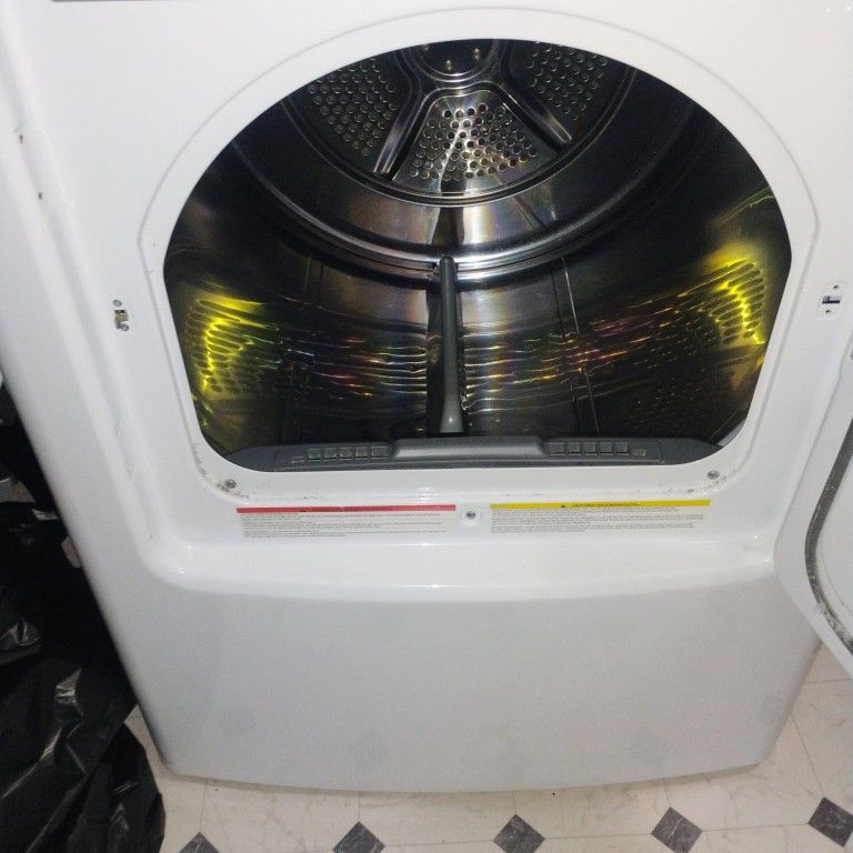 Midea / Dryer 