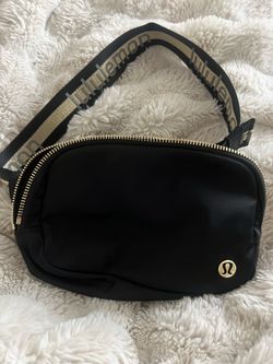 authentic Lululemon belt bag