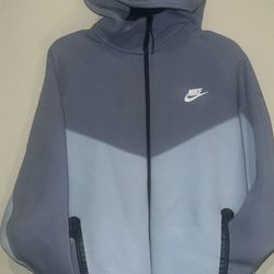 Nike Tech 