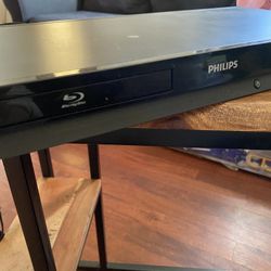 Blue Ray And DVD( Philips -Sonny)FREE!