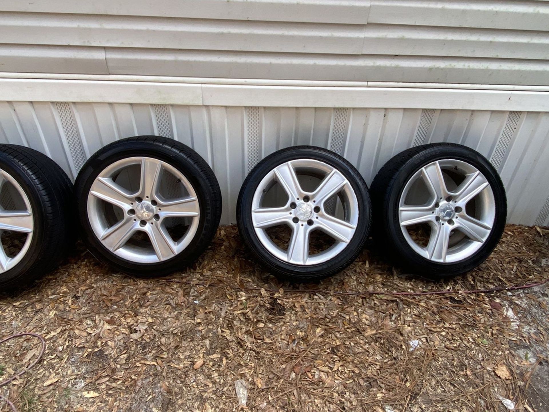 Mercedes Benz wheel and tire set