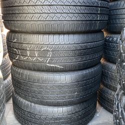 245/60R18 Marca Michelin En Perfectas Condiciónes De Vida 