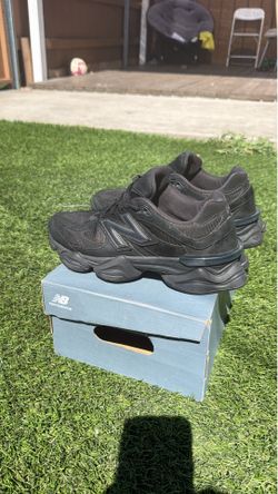 New Balance 9060 black