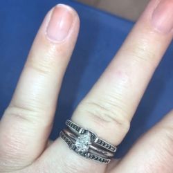 WEDDING SET: 14W Black Enhancer and Pear Diamond - Very Good Condition!