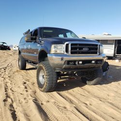 2004 Ford F-350 Have Many Trucks 