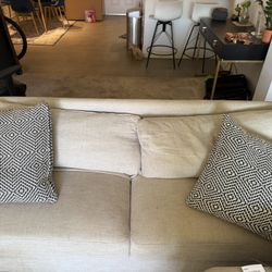 Selling Couch For :$40