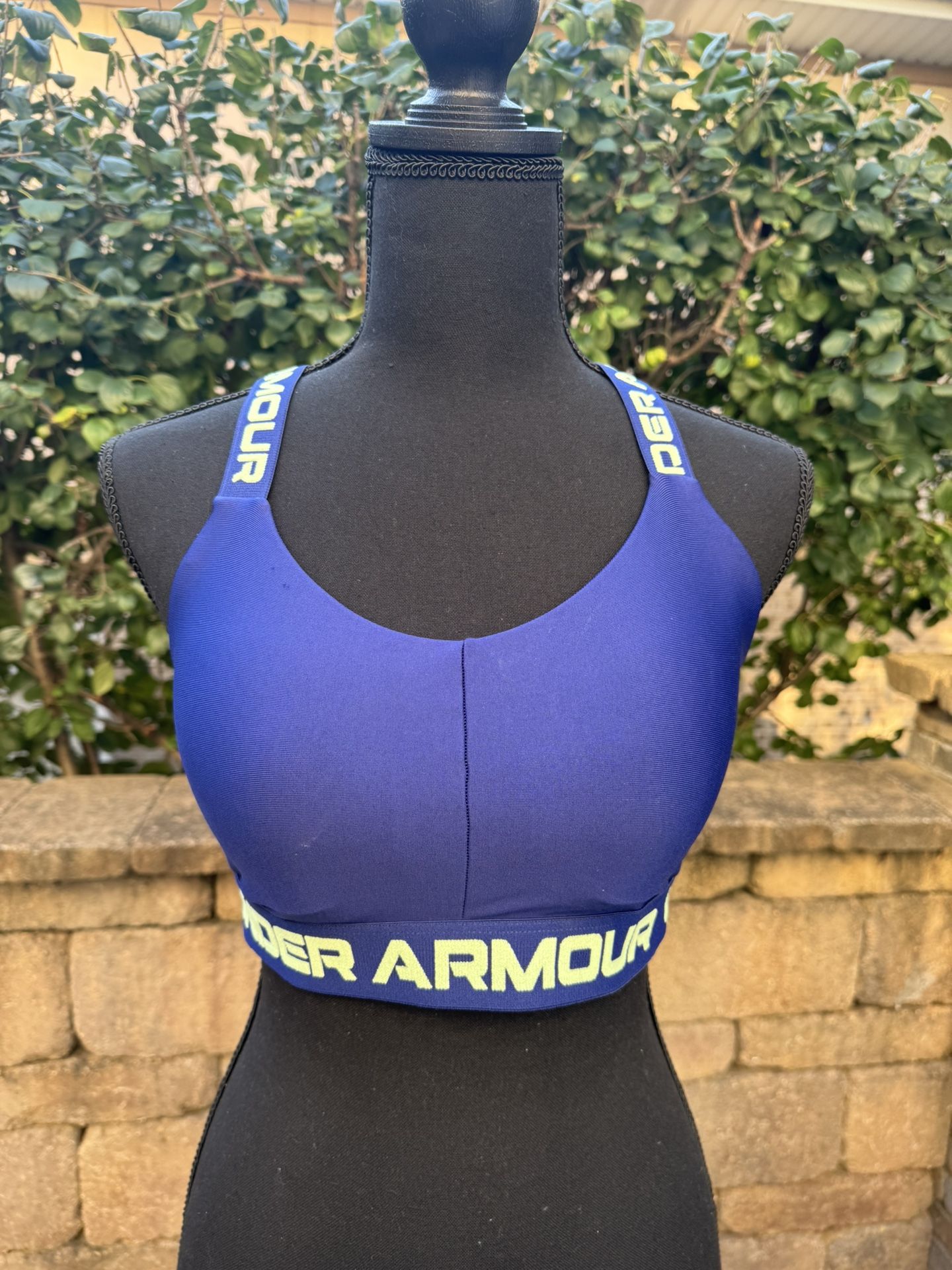Under Armour Women’s Vibrant Blue Sports Bra - Size L 