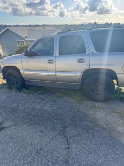 2003 Chevy Tahoe runs excellent 1700$$
