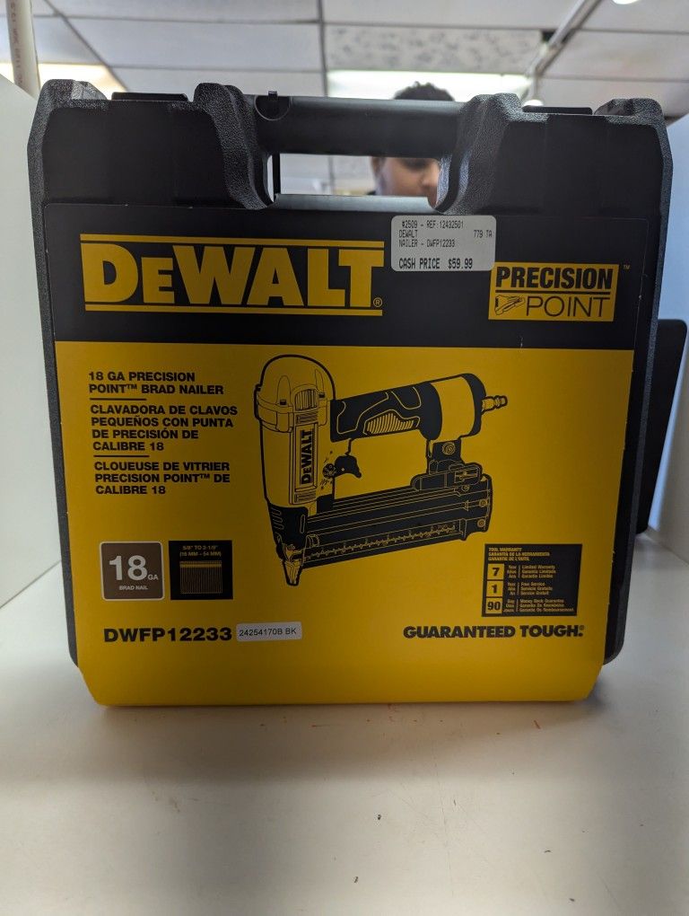 DeWalt Nailer