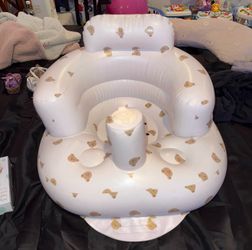 Baby floor seat