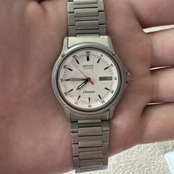 Seiko Chronos Quartz Men’s White Day/Date Stainless Steel Wristwatch
