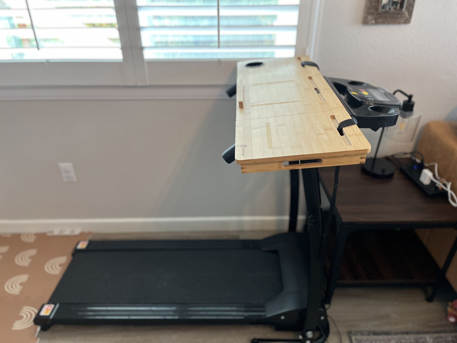 Walking Treadmill With Laptop Workbench Attachment 