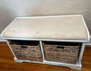 Entryway bench