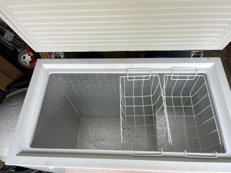 GE Chest Freezer