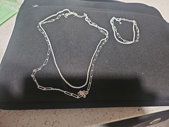 Silver layered necklace and bracelet set