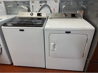 Maytag washer and dryer electric set