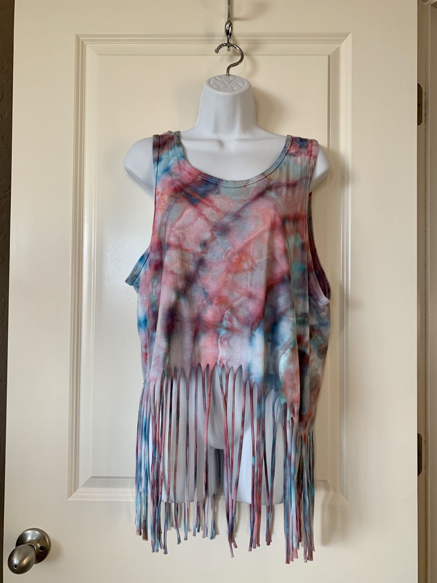 Tie-Dyed Fringed Crop Tank Top