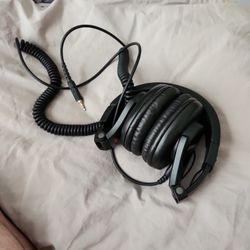 Headphones - Shure SRH440