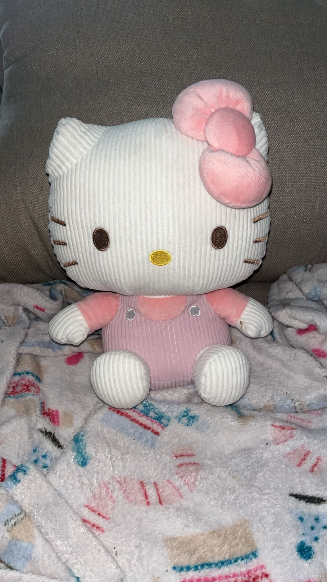 Sanrio hello kitty plushie