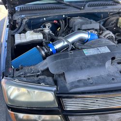 Chevy Silverado gmc Yukon cold air intake Kit (brand new)