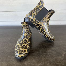 OLD NAVY Water-Repellent Pull-On Chelsea Rain Boots Leopard for Women Size 7