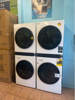 LG WashTower Stacked Smart Laundry Center 4.5 Cu. Ft. Front load Washer and 7.4 Cu. Ft. Electric Dryer with Steam