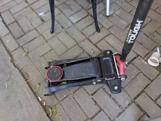 Hyper Tough Floor Jack
