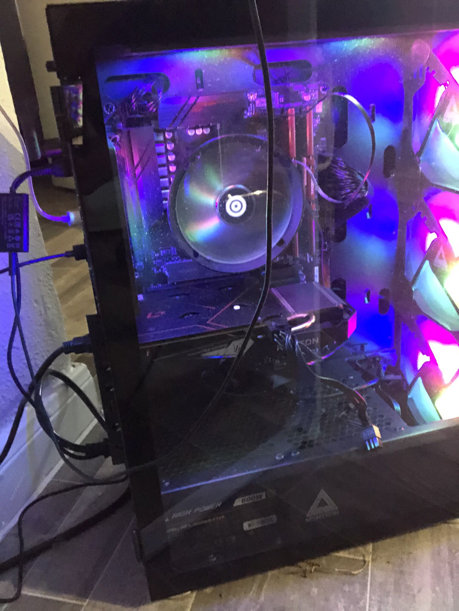 Gaming Pc COMES WITH WHOLE SETUP