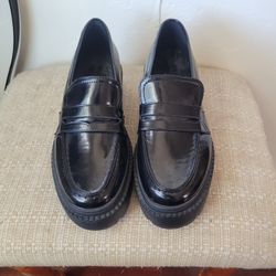 Brand New Women's Forever 21 Black Loafers 
