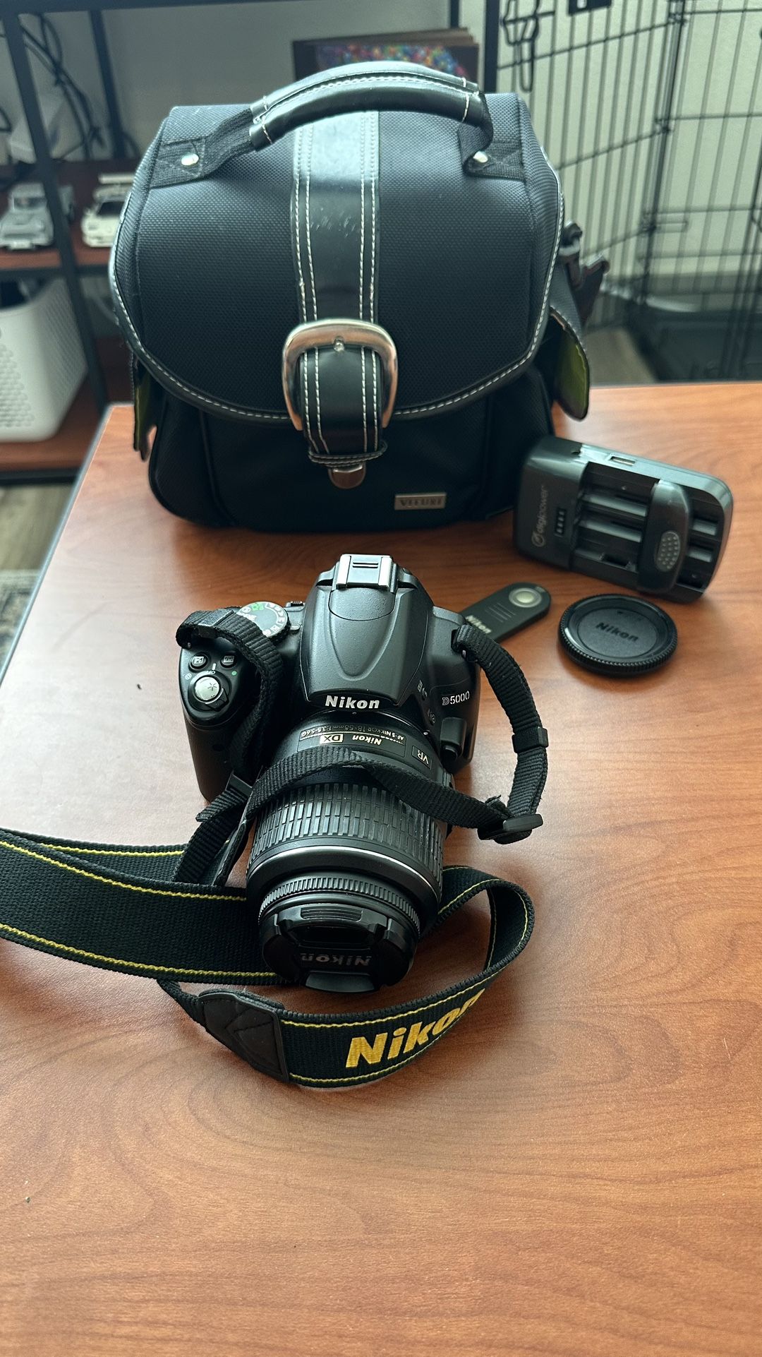 Nikon D5000 Camera