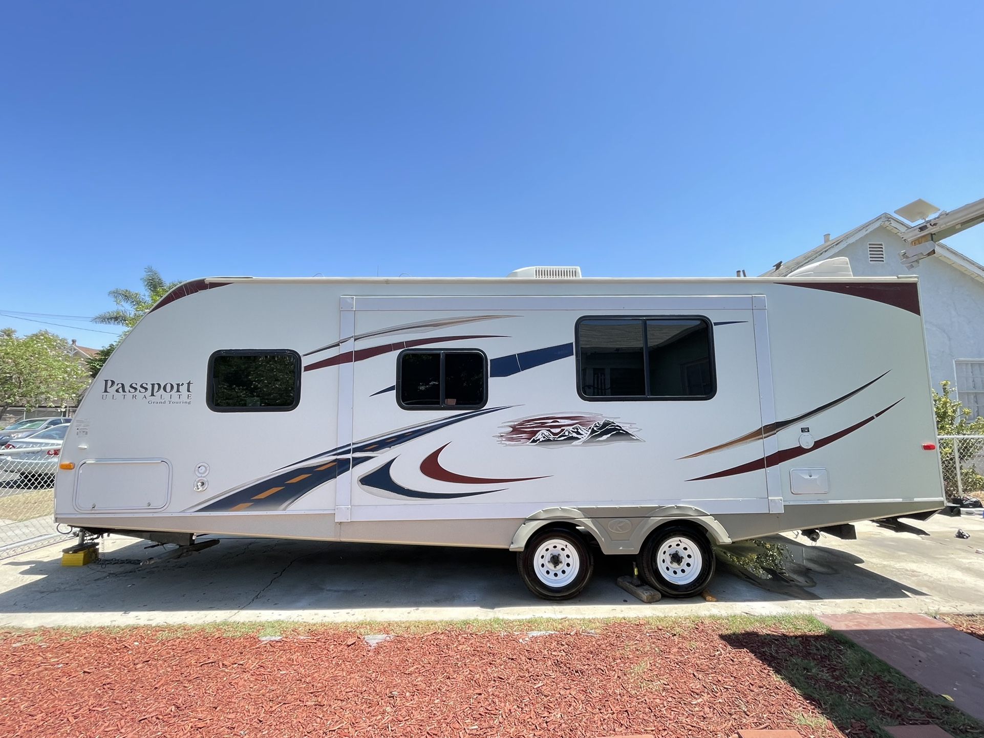 2011 Passport Ultralight By Keystone Grand Touring M2590