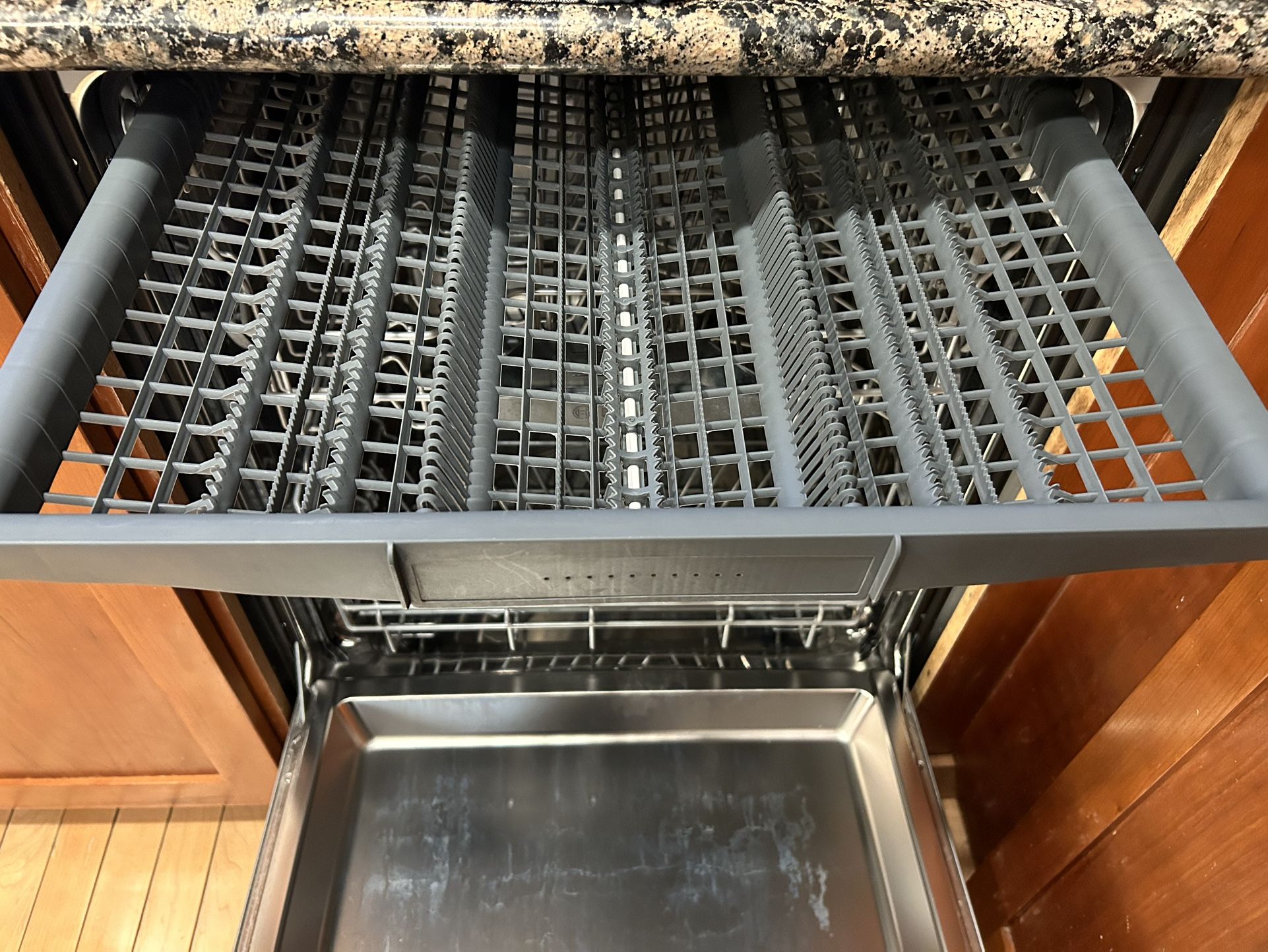 Bosch 800 Series SGX78B55UC 24 Inch Fully Integrated Smart Dishwasher