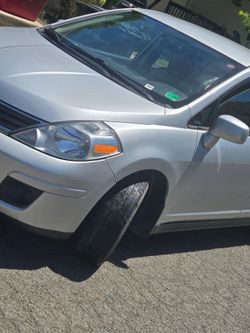 NISSAN  VERSA NOTE 2011.  140K.     $3.600