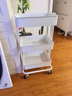 Rolling cart