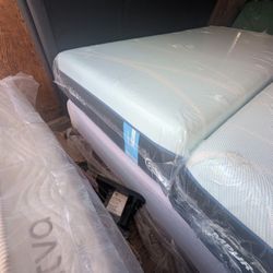 Split King Tempur-pedic Mattress 