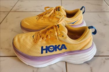 HOKA Bondi 8 running shoes in the Impala/Cyclamen colorway Size 8 WMNS