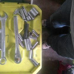 3/4" Ratchet W/sockets Craftsman 