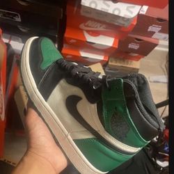 Jordan 1 High Pine Green Size 9