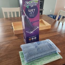 Swiffer WetJet Hardwood and Floor Spray Mop Cleaner Starter Kit, Includes: 1 Power Mop, 10 Pads, Cleaning Solution, Batteries