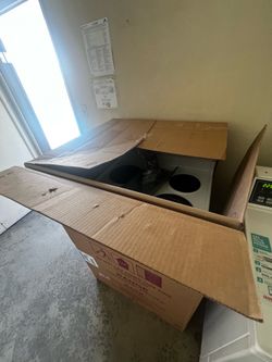 Electric Stove / Range