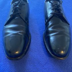 Black Dress Shoes Size 9 With Black Shoe String Laces 