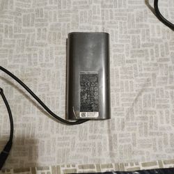 Dell 90W AC power adapter. 