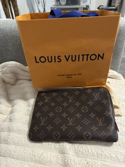 Authentic Louis Vuitton Monogram Etui Voyage